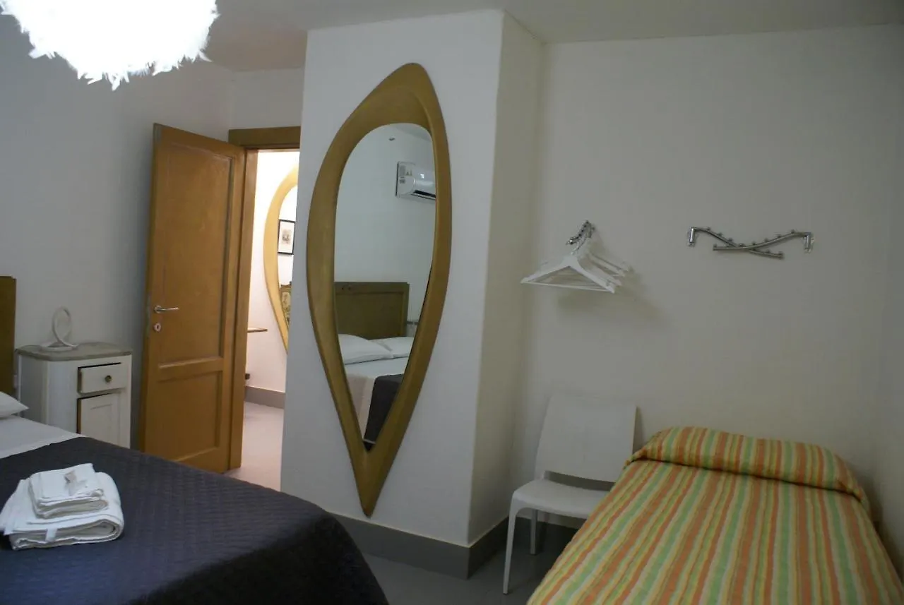 Domusauroom, Relax Nel Cuore Della Versilia - Pet Friendly Viareggio Apartment