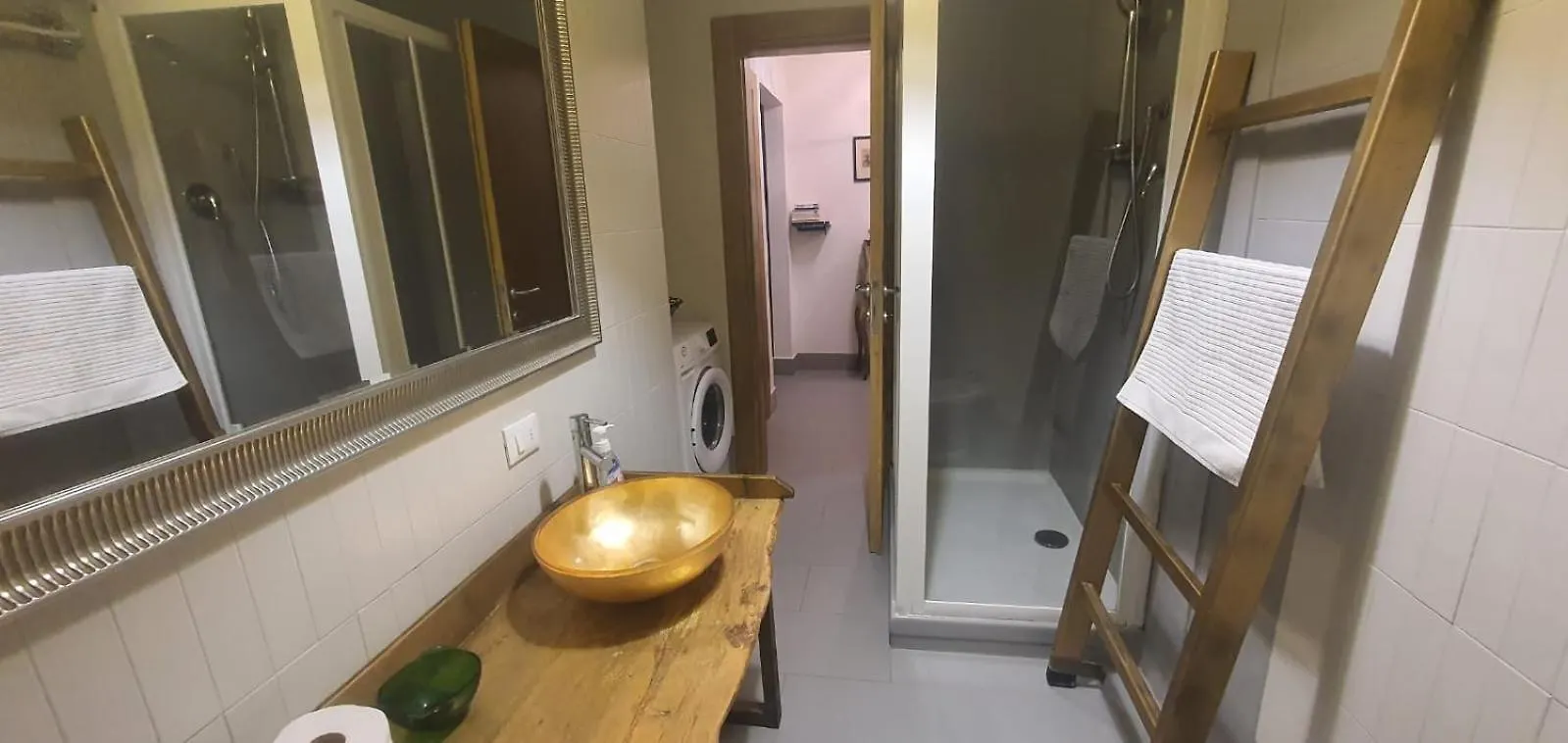 Domusauroom, Relax Nel Cuore Della Versilia - Pet Friendly Viareggio 0*,  Italien